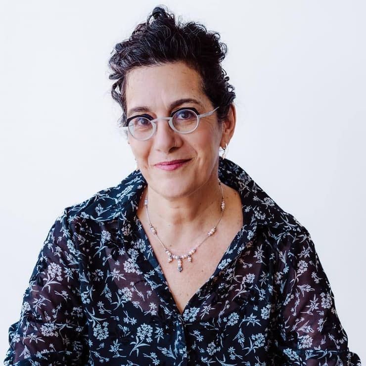 "אנחנו מתמקדים בעיקר בתמיכה בבני משפחה מתוך הבנה שברגע שנותנים תמיכה לבני המשפחה, נותנים איכות חיים להם ולאדם עם הדמנציה", ד"ר נתי בלום (צילום: נעה בשארי) ד"ר נתי בלום