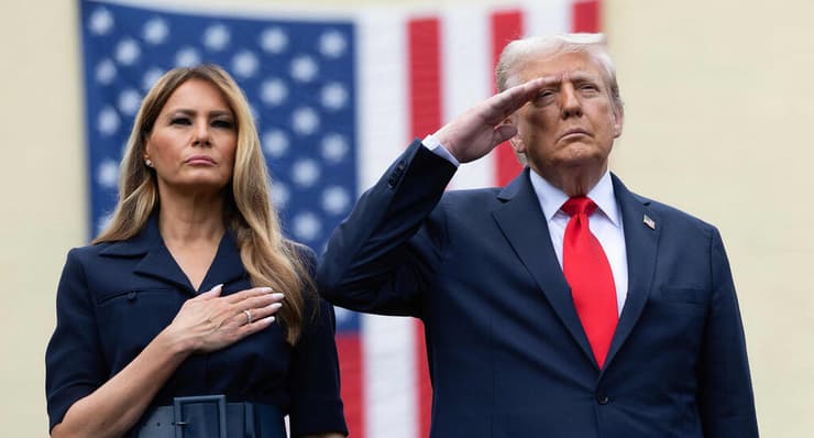 טראמפ מצדיע בטקס לזכר קורבנות פיגועי 11 בספטמבר