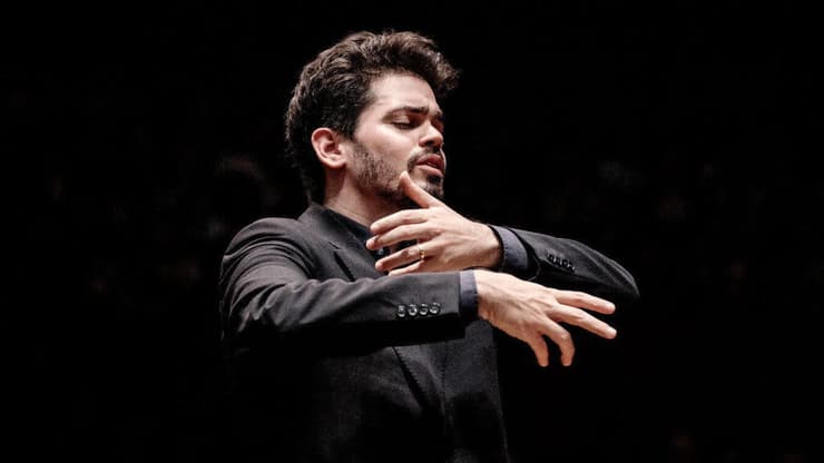 להב שני (צילום: מרקו בורגובה) להב שני