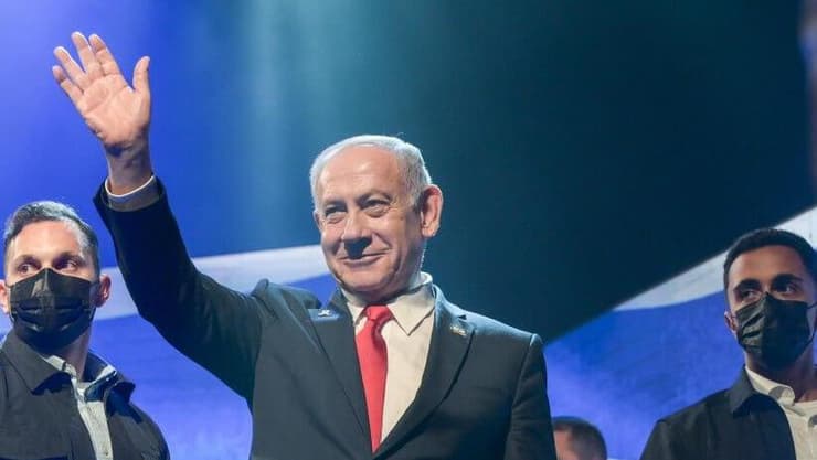 טקס חתימה על תוכניות בנייה בשטחי E1 במעלה אדומים