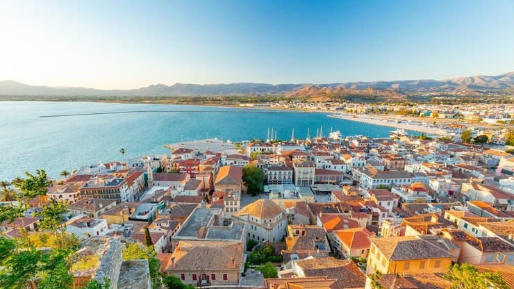 נאפפליו - עוד נשוב לכאן בהמשך (צילום: Florian Augustin / shutterstock) נאפפליו