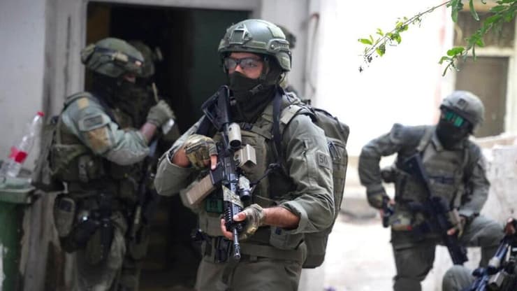 משטרה מג"ב פשיטה בית מחבל ביצע פיגוע מלון צובה