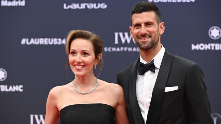 ג'וקוביץ' ואשתו ילנה. עוברים ליוון