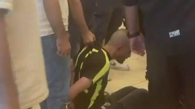   המחבל בזירת הפיגוע במלון צובה בירושלים 