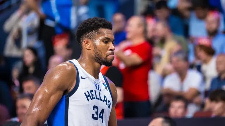 יאניס אנדטוקומבו