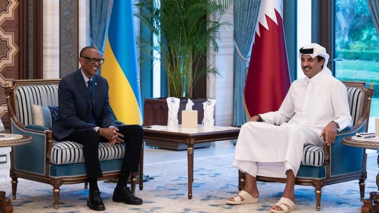 אמיר קטאר תמים בן חמד אל ת'אני בדוחא פגישה עם נשיא רואנדה פול קגאמה