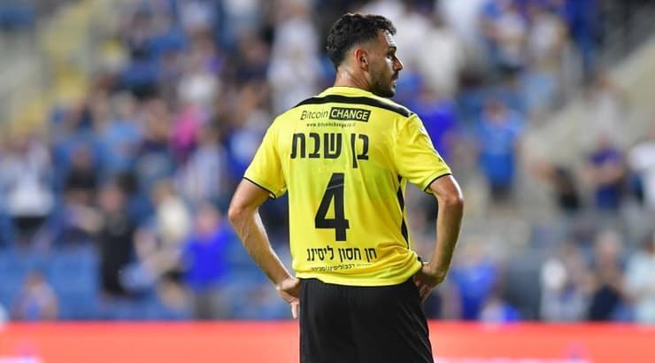 איתי בן שבת מאוכזב (חגי מיכאלי) איתי בן שבת מאוכזב