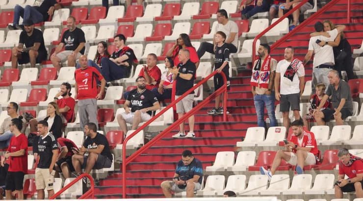 אוהדי הפועל חיפה (עמרי שטיין) אוהדי הפועל חיפה