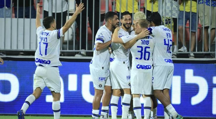 שחקני מכבי תל אביב בטירוף (חג'אג' רחאל) שחקני מכבי תל אביב בטירוף