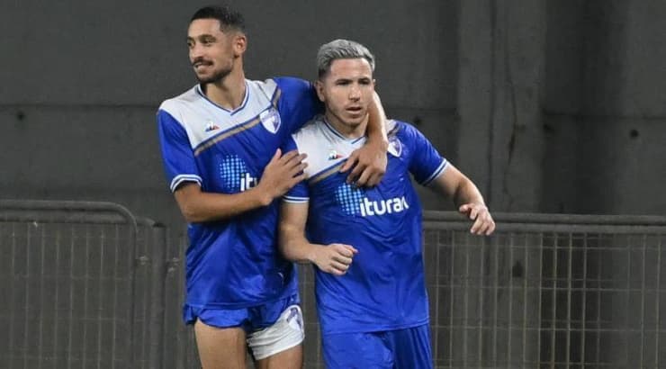 אדריאן אוגריסה מרוצה (ראובן שוורץ) אדריאן אוגריסה מרוצה