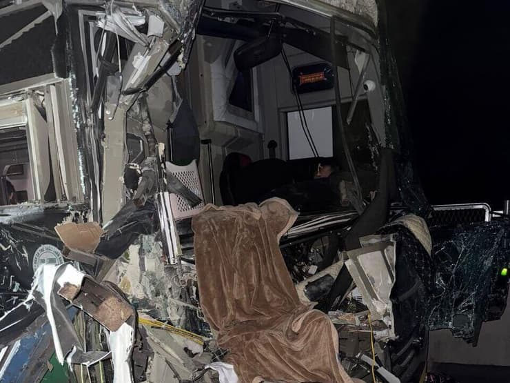 זירת תאונת דרכים בוויאטנם שבה נפצעו שמונה מטיילים ישראלים