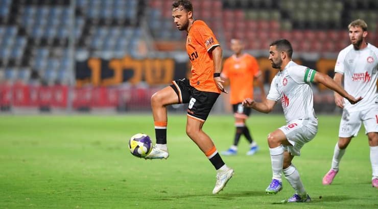 עילאי טרוסט