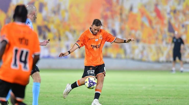 עילאי טרוסט