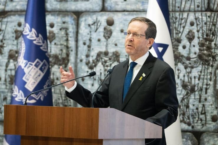 הנשיא הרצוג. נשיא חכם (צילום: שלו שלום) הנשיא בטקס האזכרה הממלכתי לנשיאים וראשי ממשלה שהלכו לעולמם