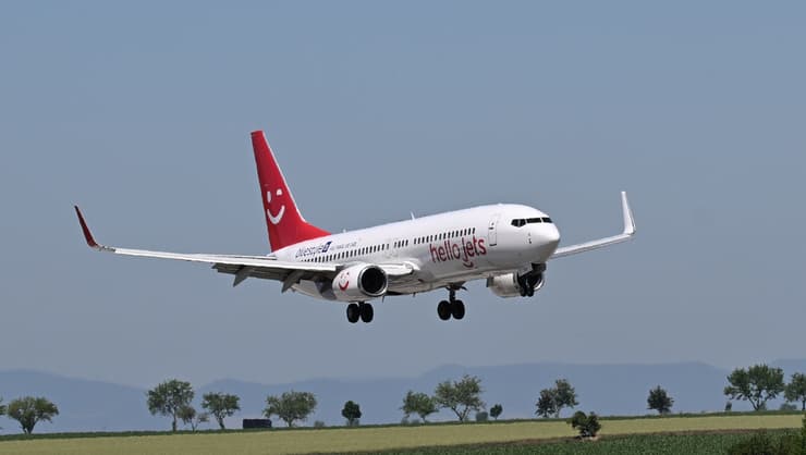 מטוס חברת HelloJet בפראג