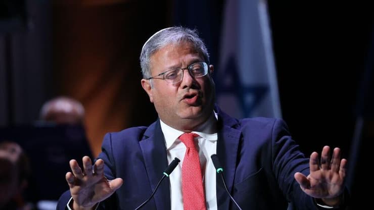 בן גביר. המטרה: להגדיר את השב"חים כעצירים ביטחוניים (צילום: אלכס קולומויסקי) איתמר בן גביר באירוע המשטרה בבית שמש