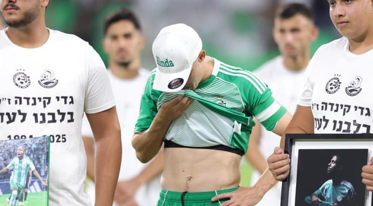 דולב חזיזה ממרר בבכי (עמרי שטיין) דולב חזיזה ממרר בבכי