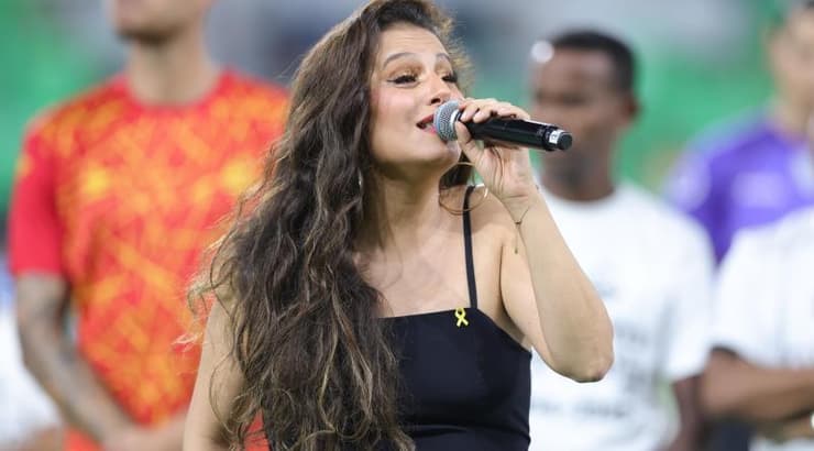 מירי מסיקה שרה לזכרו של גדי קינדה (עמרי שטיין) מירי מסיקה שרה לזכרו של גדי קינדה