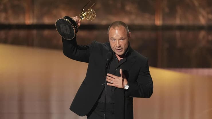 סטיבן גרהאם וידיד (צילום: AP) סטיבן גרהאם