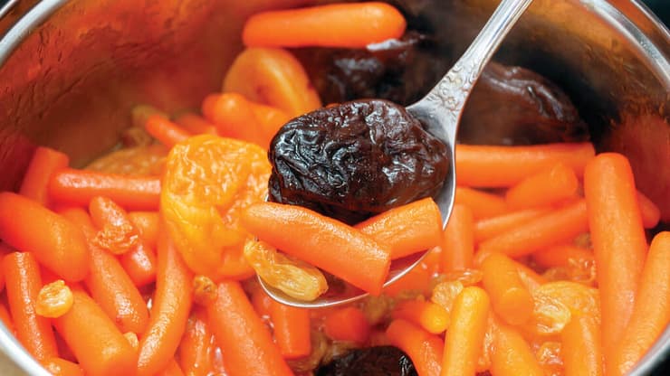 צימעס עם פירות יבשים