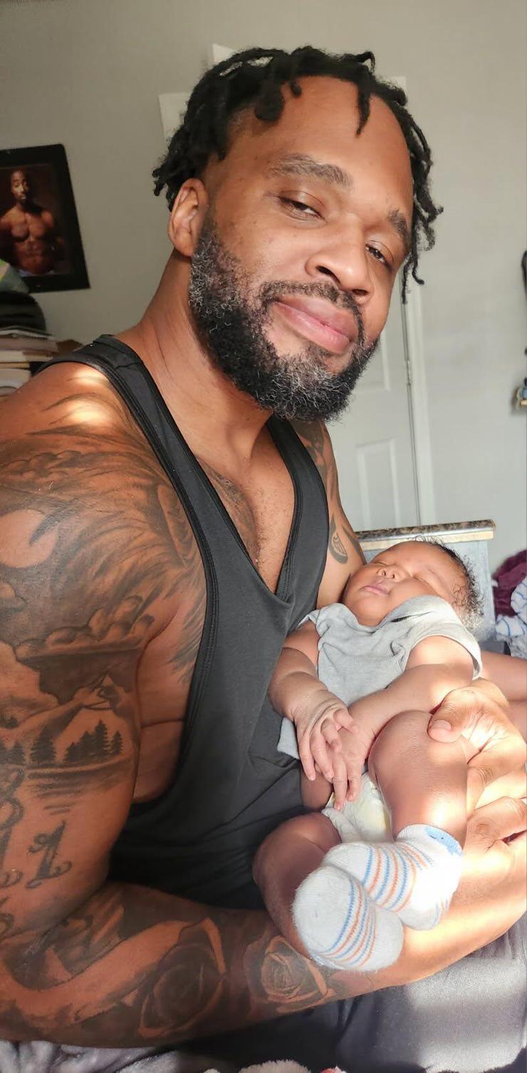 אנאן היינס ואביו אנדרה