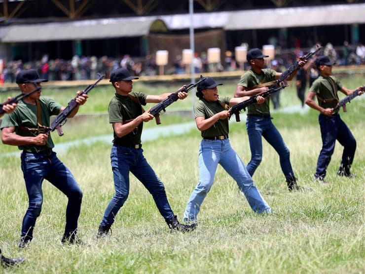 אימונים ב ונצואלה ל מיצילציה צבאית קראקס