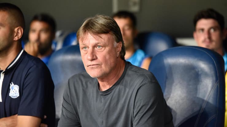 סלובודן דראפיץ'. גליץ' אחד לא מוצלח גמר לפלד את הקריירה (צילום: שרון צור) סלובודן דראפיץ' על הספסל של בני ריינה, בחודש שעבר