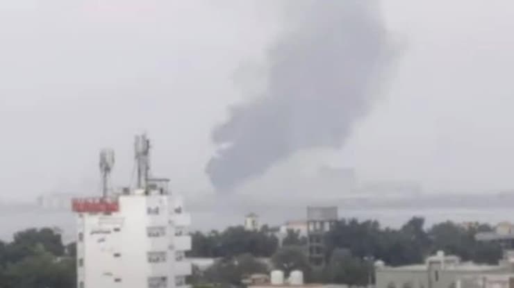 תיעוד: תקיפות בנמל חודיידה בתימן