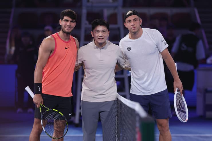 פאן צ'נדונג עם קרלוס אלקראס וטאלון גריקספור