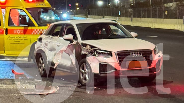 תאונה תאונת דרכים איילון צפון זמר גידי גוב רכבים נפגעו זירה