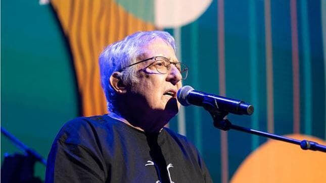 גידי גוב בהופעה שקיים