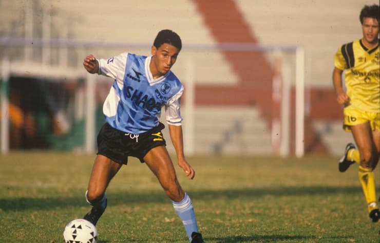 יעקב פלד (במרכז) במדי בית"ר ירושלים (צילום: יוסי רוט) YEs003085.jpg