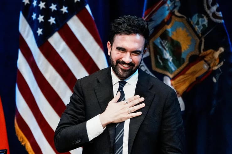 זוהראן ממדאני קמפיין לראשות העיר ניו יורק 6 בספטמבר באירוע תחת הכותרת "להיאבק באוליגרכיה"