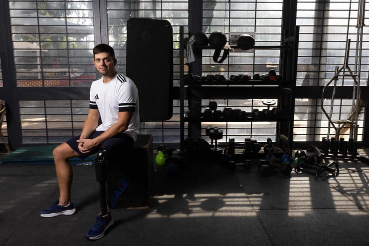 החותר הפראלימפי רומן טרניק