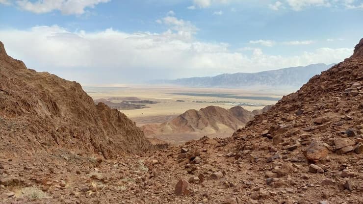 ירידה אל מרכז המבקרים