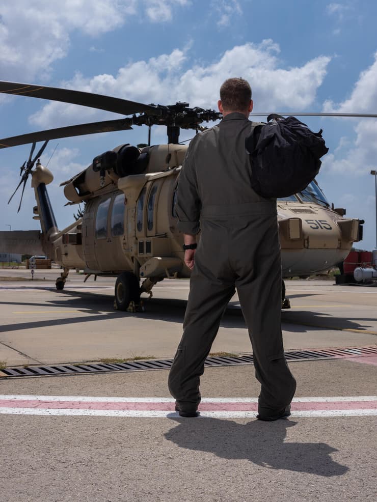 סא"ל צ', מפקד טייסת המסוקים