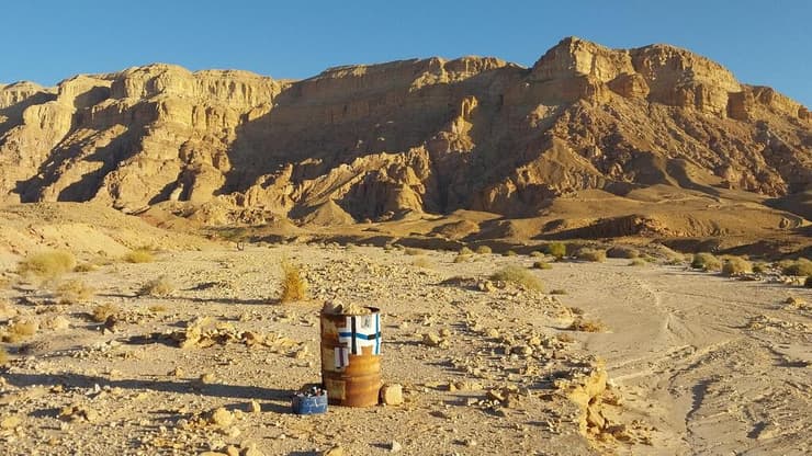 סימון צומת של שבילים חדשים בפארק