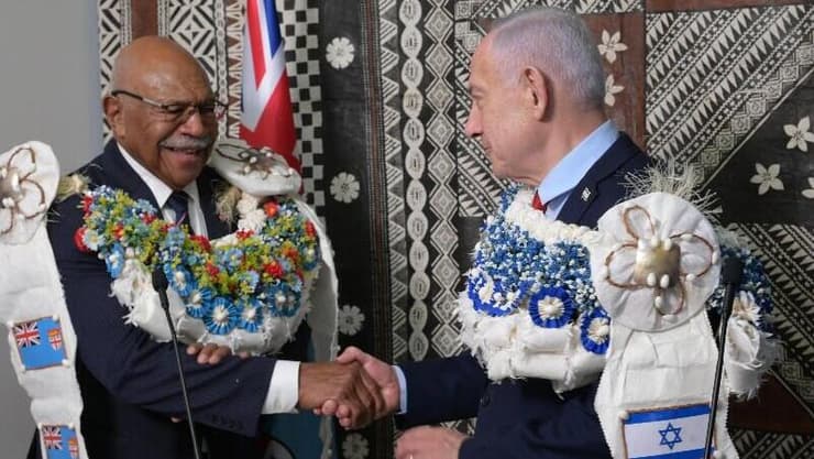 טקס פתיחת שגרירות פיג'י בירושלים בהשתתפות רה"מ בנימין נתניהו ושר החוץ גדעון סער