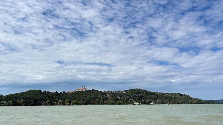 אל תוותרו על שיט באגם (צילום: ליהיא גורדון) אל תוותרו על שיט באגם