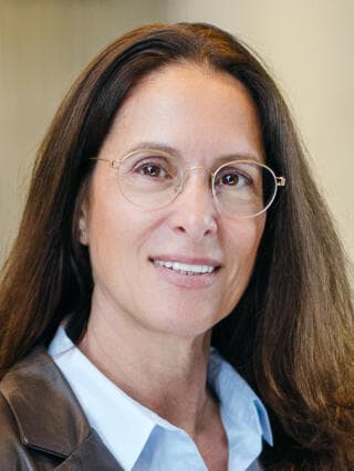 דניאלה פז ארז