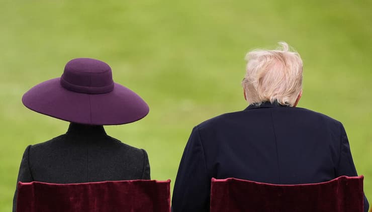 עם מלניה במהלך טקסי הכבוד בטירת ווינדזור