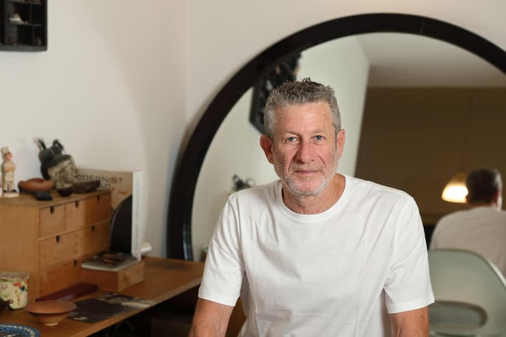 אורי שפט אופה לחמים