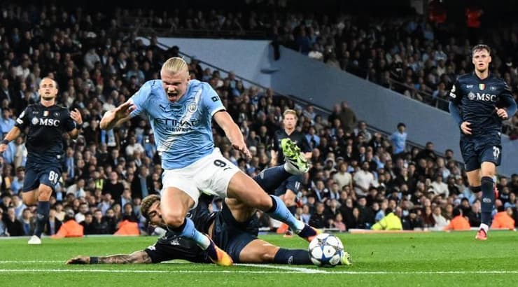 ג'ובאני די לורנצו מכשיל את ארלינג הולאנד