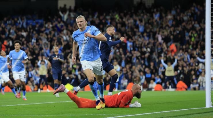 ארלינג הולאנד רץ לחגוג