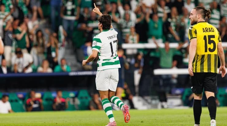 פרנסיסקו טרינקאו חוגג, עופרי ארד ברקע מאוכזב