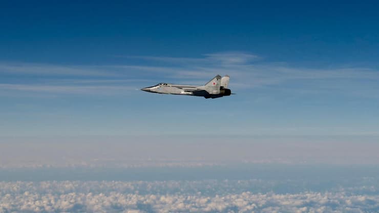 מטוס רוסי מיג 31 מעל הים הבלטי