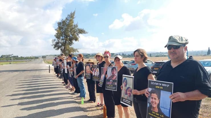  הבוקר מחוץ לבסיס רמת דוד