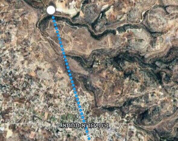 מסלול הרקטה ששיגר פלסטיני מהכפר נעימה שנפלה בסמוך לכפר ביצ עור אתחתא ליד כביש 443 בבנימין