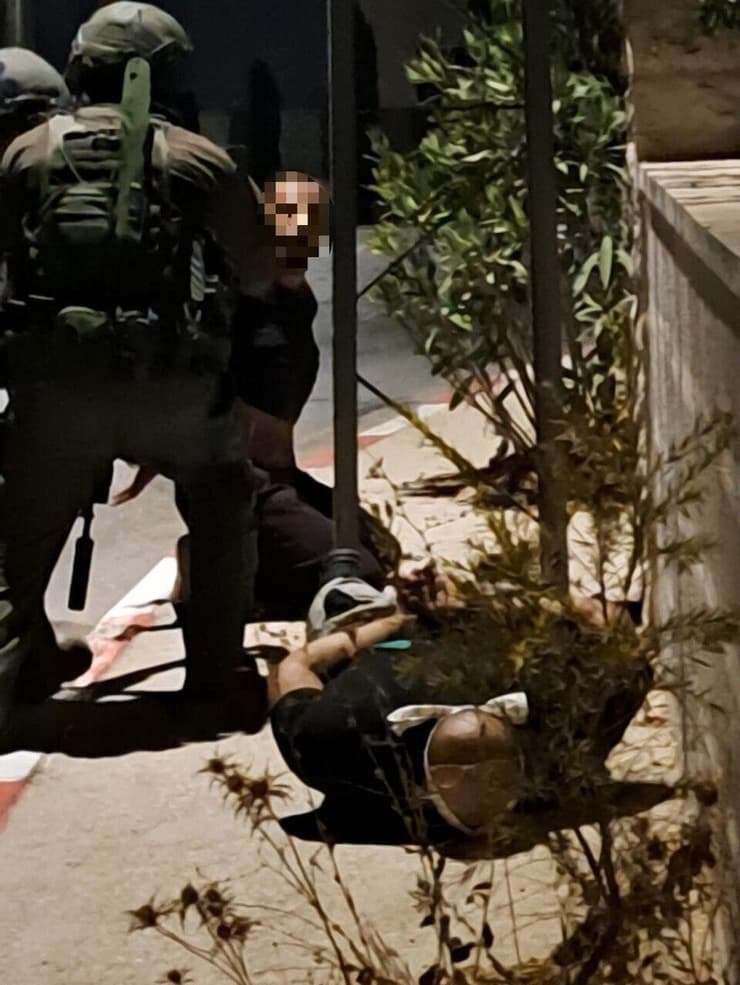 לוחמי ימ"מ ושב"כ במעצר של שלושה חשודים בירי רקטי לעבר ישראל מרמאללה