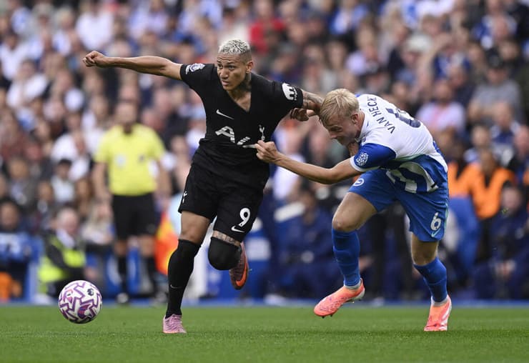 רישרליסון מול יאן פול ואן הקה